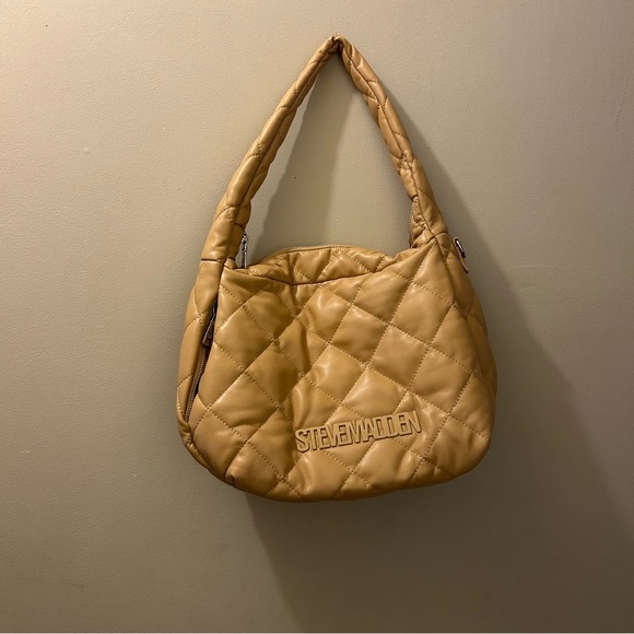 Steve Madden Handbags - Steve Madden Quilted Shoulder Bag